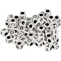 300 perles cubes alphabet plastique 6 mm - Artemio