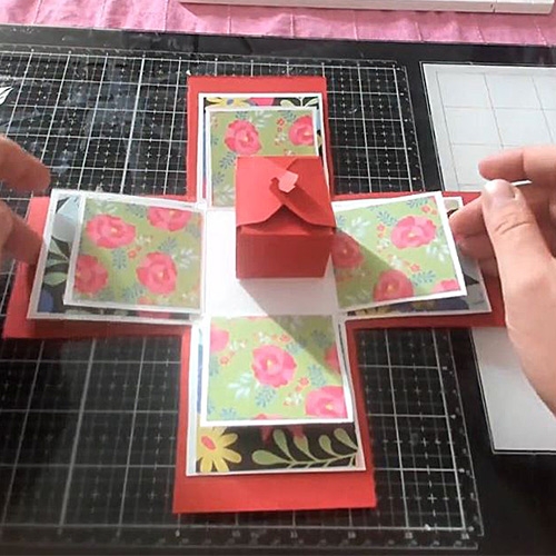 créer une boîte à explosion avec la gift box de We R Memory Keepers collection Viva la vida Artemio 