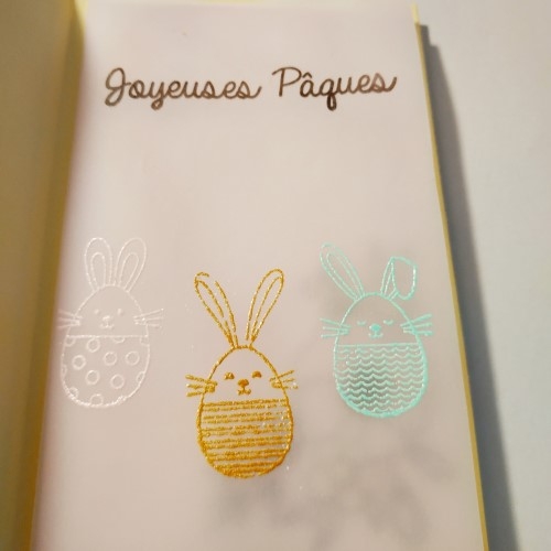Réaliser une carte de Pâques avec du papier calque