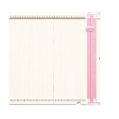 LuLu Scrap teste le massicot rose de We R Memory Keepers