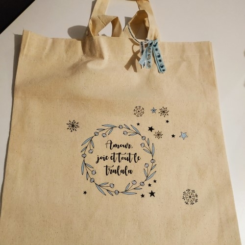 Personnaliser un tote-bag ou un sac en toile avec des décalcomanies pour textile
