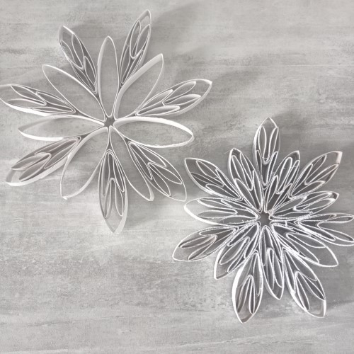 Diy Noël, créer des flocons en carton pour votre Home déco Noël