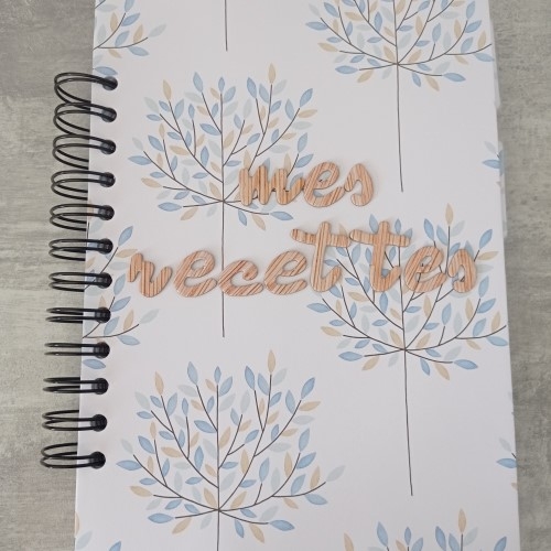 Carnet de recettes, papier et relieuse