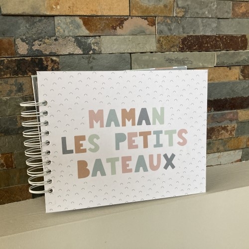 Réalisez un mini-album pour les 12 mois de bébé avec la collection Jolies comptines
