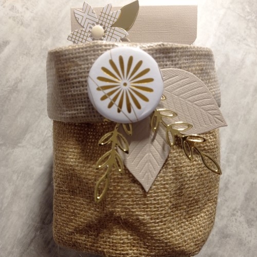 Un happy mail papier et tissu.
