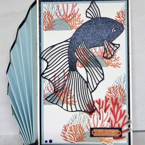 Une carte éventail poisson pailleté, collection Corail