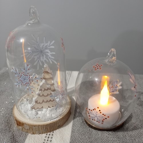 Décorez des cloches en verre pour votre déco hivernale