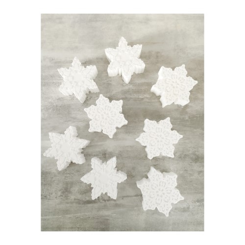 Pr&eacute;parez vos flocons en cire pour No&euml;l