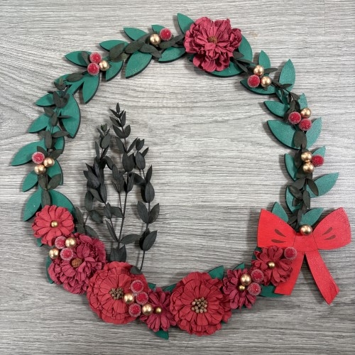 D&eacute;corez une couronne en bois pour No&euml;l