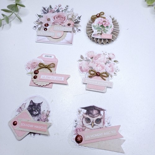 Embellissements fait main à la perfo