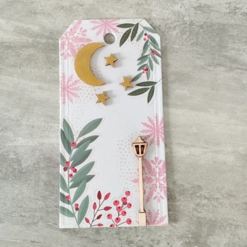 Un marque-page à l'aide du set dies tags de Sizzix