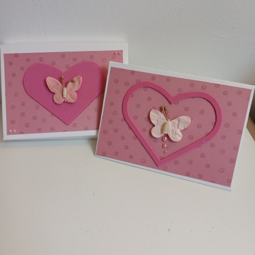 Utiliset le scoring board Artemio pour cr&eacute;er une carte et son enveloppe assortie.