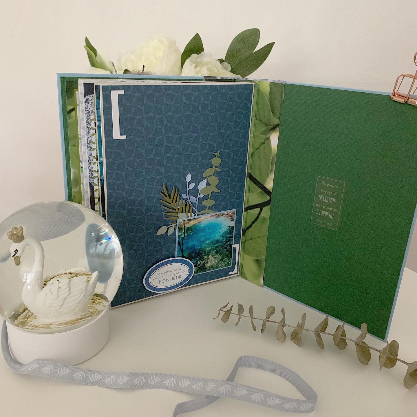 Tuto mini-album de vacances en cartonnettes scrapbooking 