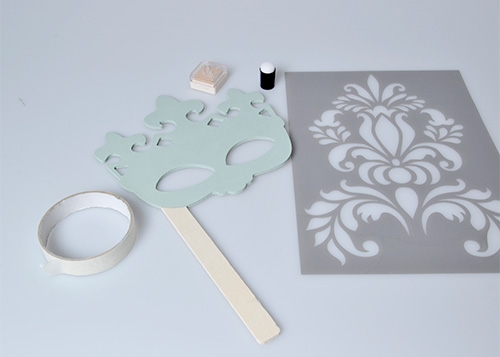 Tuto : Décorer un masque en bois