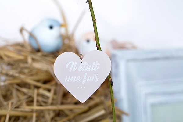 Coeur en bois tamponné "Il était un fois" et embossé