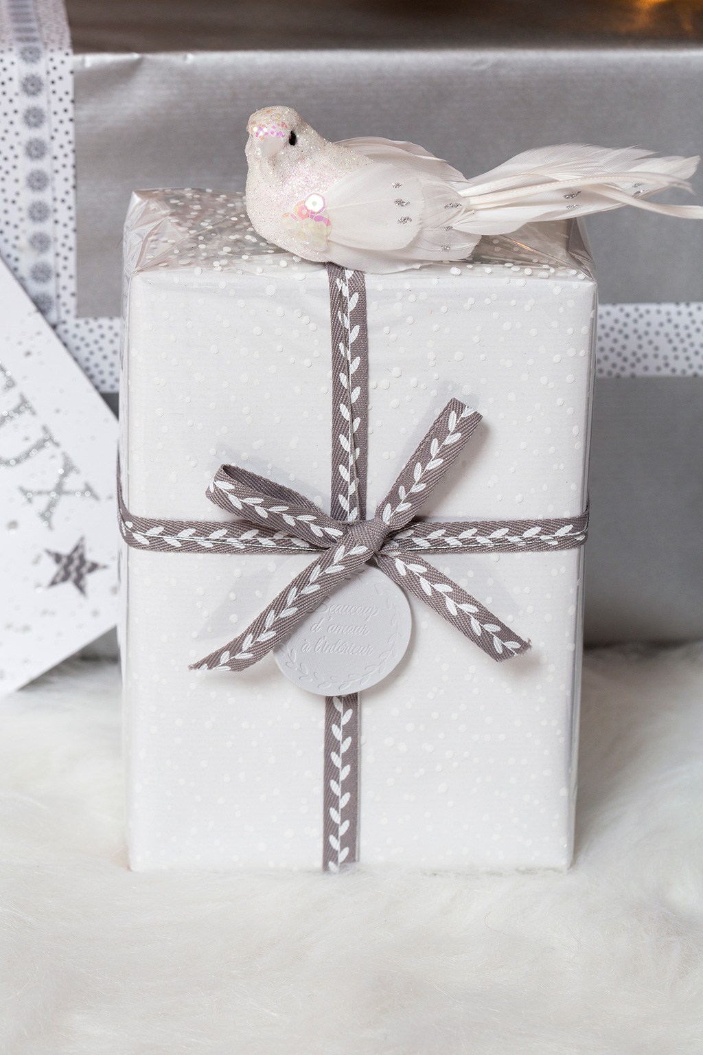 Cadeau de Noël gris perle