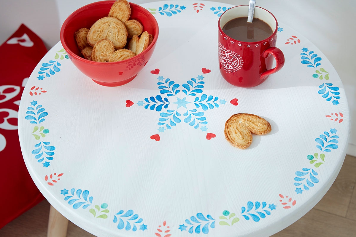 Décoration d'une table basse pour Noël
