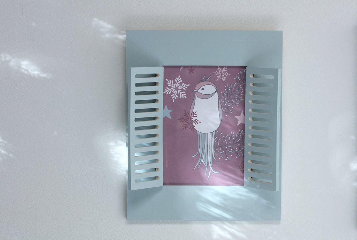 Cadre photo fenêtre avec papier scrap isatis Artemio