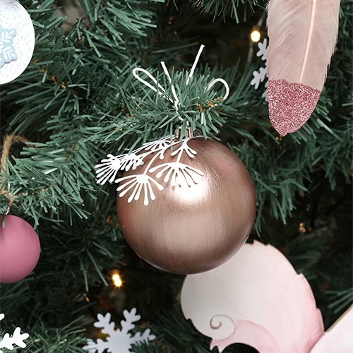 Boule de Noël cuivrée Isatis