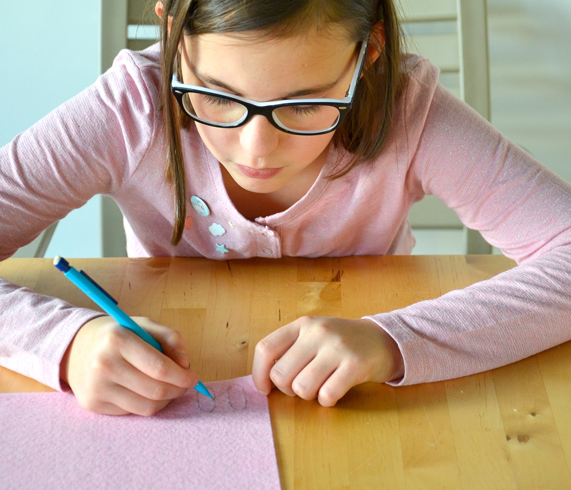 Tuto enfant : fabriquer un lapin avec un oeuf en bois