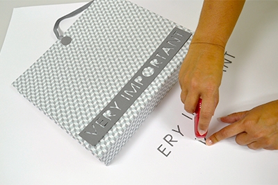 Fabriquer un porte-documents en cartonnage - Scrapbooking