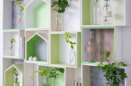 Étagères en bois à décorer